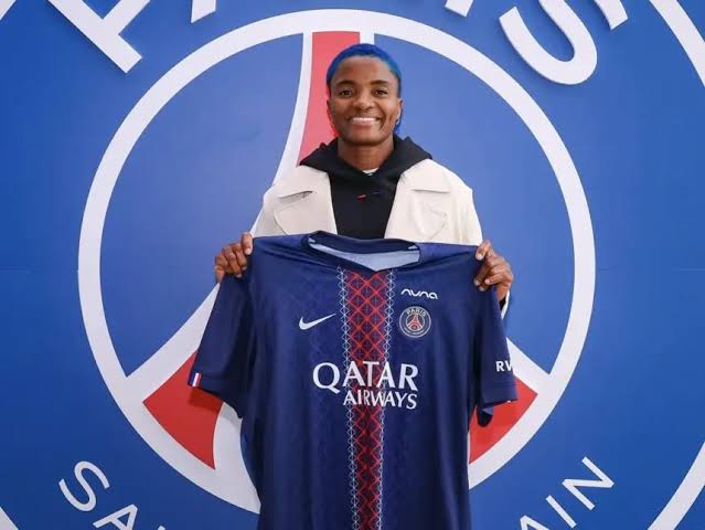Rasheedat Ajibade Joins PSG Féminines