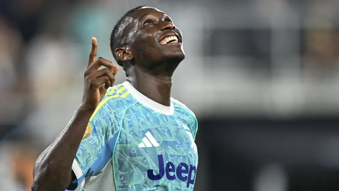 Kolo Muani Slashes Wages To Seal Juventus Switch