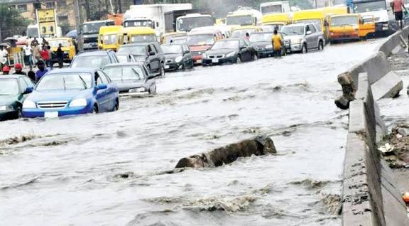 5 Reasons Rain Always Causes Traffic On Lagos Island