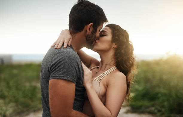 10 Types Of ‘Kiss’ You Never Knew About — And What They Actually Mean
