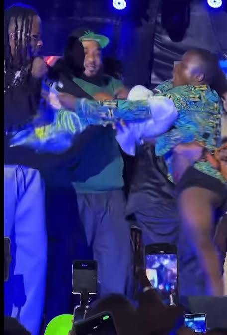 Naira Marley Attacked on Stage During Benin Republic Concert