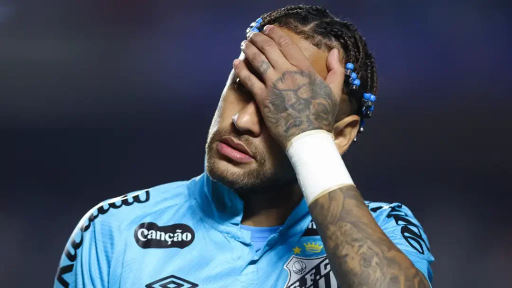 Neymar Slams Artificial Pitch After Injury Scare