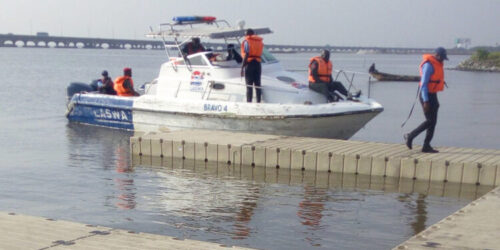 Lagos water transport offers commuters a quiet escape from the city’s relentless traffic congestion. Rivers and lagoons actively link 15 LG…