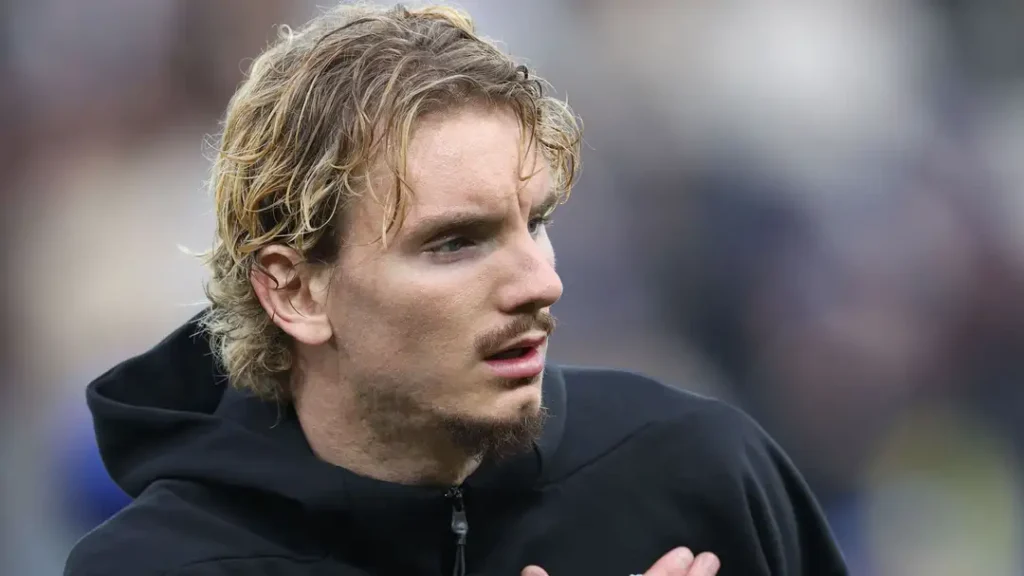 Woltemade Returns To Newcastle On £75 Flight