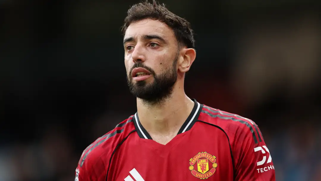 Fernandes Hails Man Utd's Summer Business
