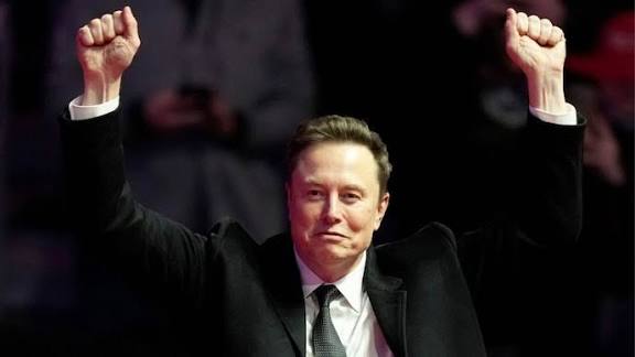 Elon Musk Becomes First Person in History to Hit $500 Billion Net Worth