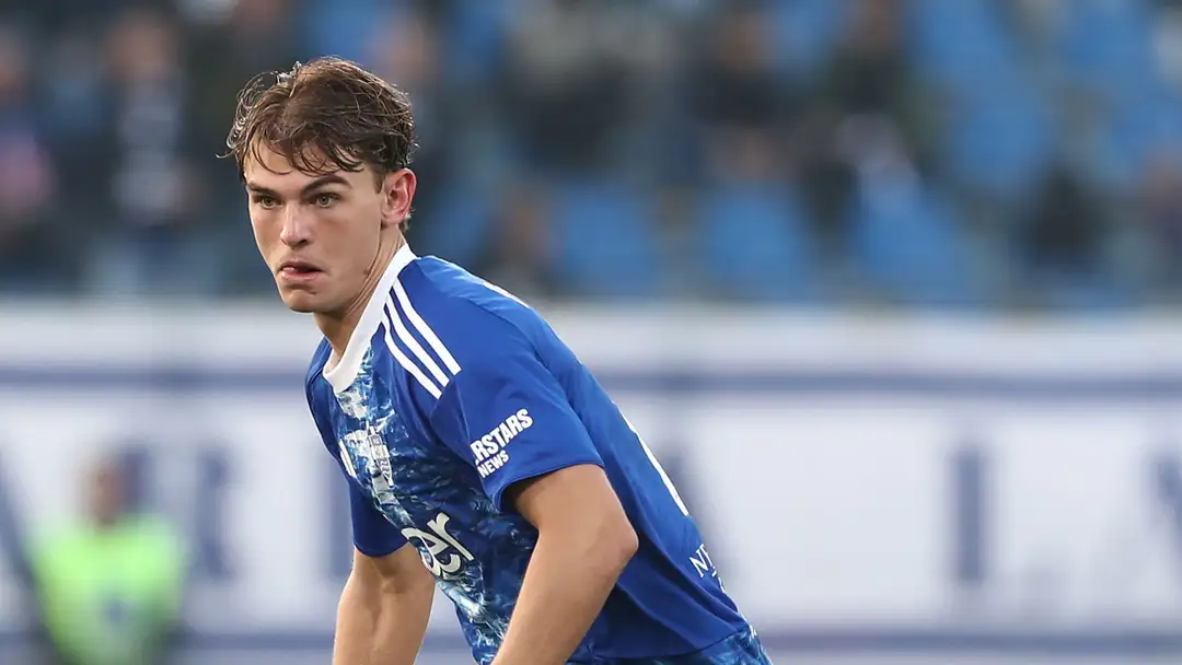 Madrid Plan Sensational Return For Como Star Paz