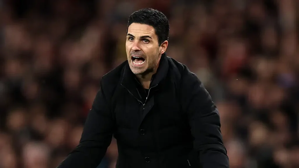 Carragher Names Only Side That Can Stop Arsenal Winning PL