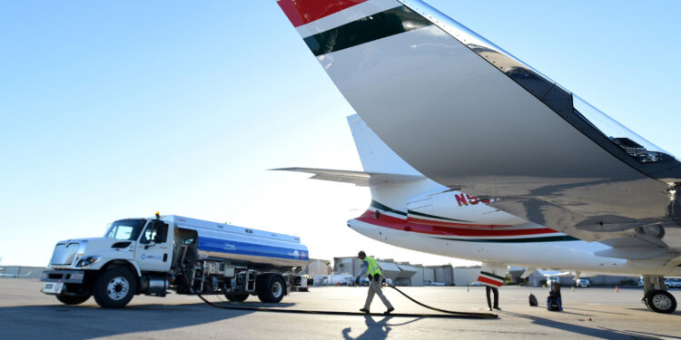 A fragile ceasefire has eased tensions, but airlines still face ongoing pressure. The reopening of the Strait of Hormuz brings hope…..