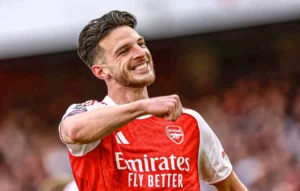Arsenal Edge West Ham to Keep Premier League Dream Alive