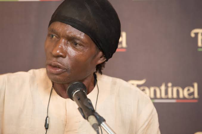 Veteran musician Duro Ikujenyo has spoken about the difficult choices he made when he left his government job to pursue music.