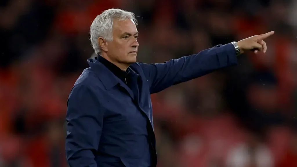 Mourinho Admits He Would NOT Sign Benfica Extension